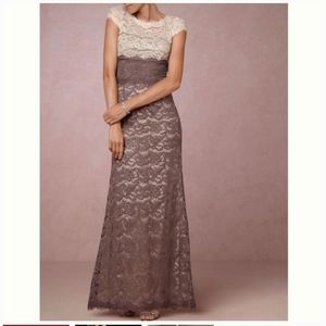 Stunning Adrianna Papell Lace Dress